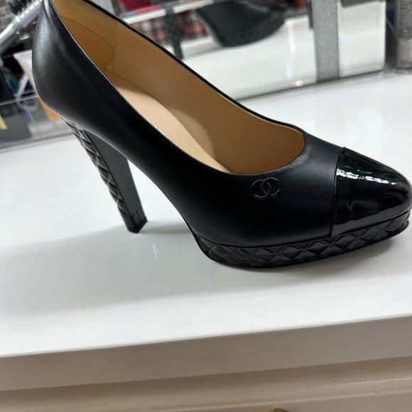 Chanel Cap Toe Pumps Black Calf Leather High Heel Logo Platform Womens Talla 39