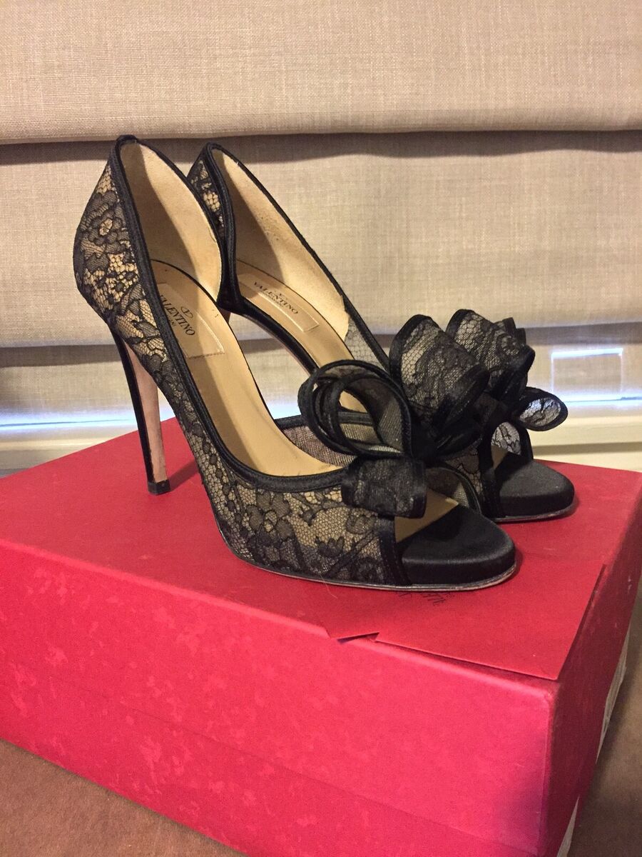 Valentino Garavani Bow Lace Peep Toe Talla 40